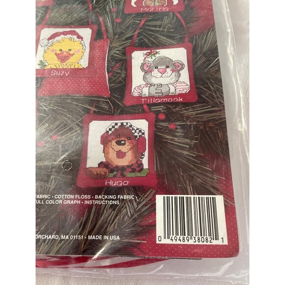 Janlynn Suzys Zoo II Christmas Cross Stitch Kit Set Of 8 Ornaments - Picture 4 of 15